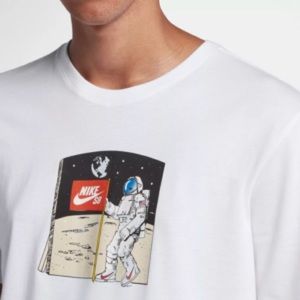 [SOLD] Nike SB Astronaut Graphic Tee Men’s L